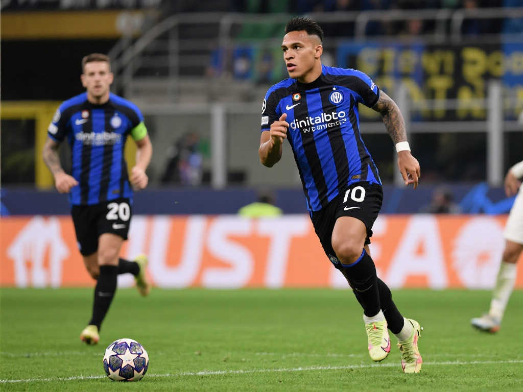 月的西甲联 月的西甲联